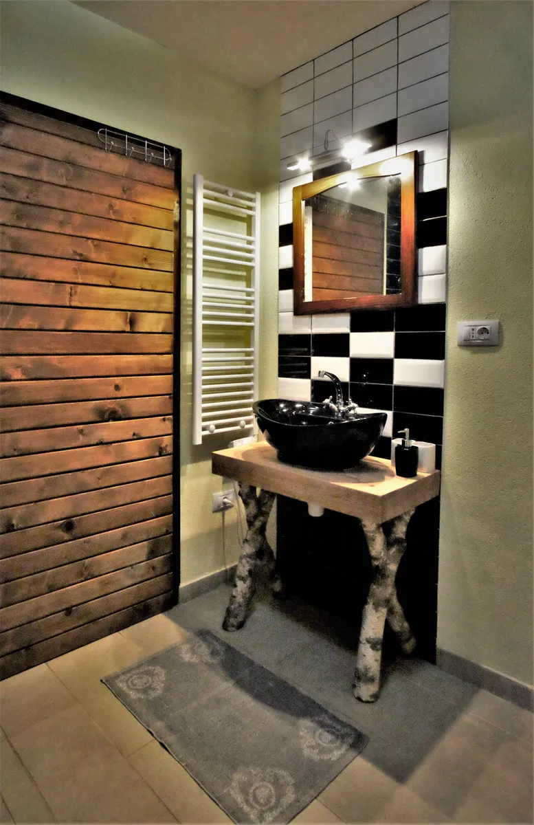 RELAX - BOUTIQUE SOČA - bathroom in Tolmin