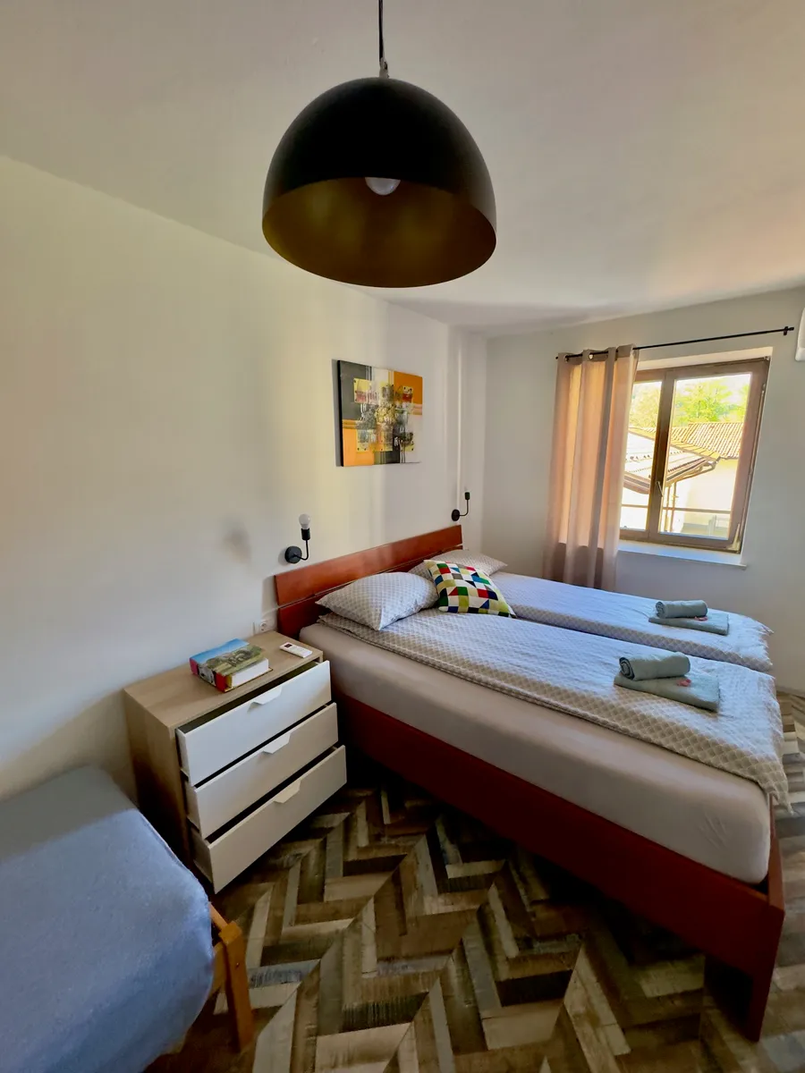 DREAM - APARTMENT WITH MOUNTAIN VIEWS - bedroom detail in Tolmin